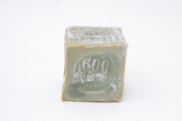 Le-Serail400g-01